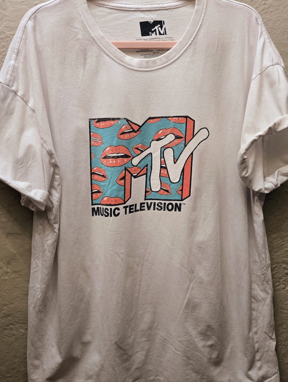 MTV Lips Graphic Tee Oversized White Y2K Cool Girl Street Style